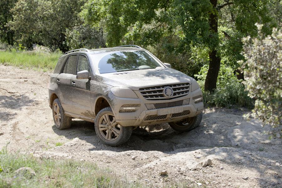  Mercedes-Benz ML350 4Matic 2012 года  (фото 6 из 26)